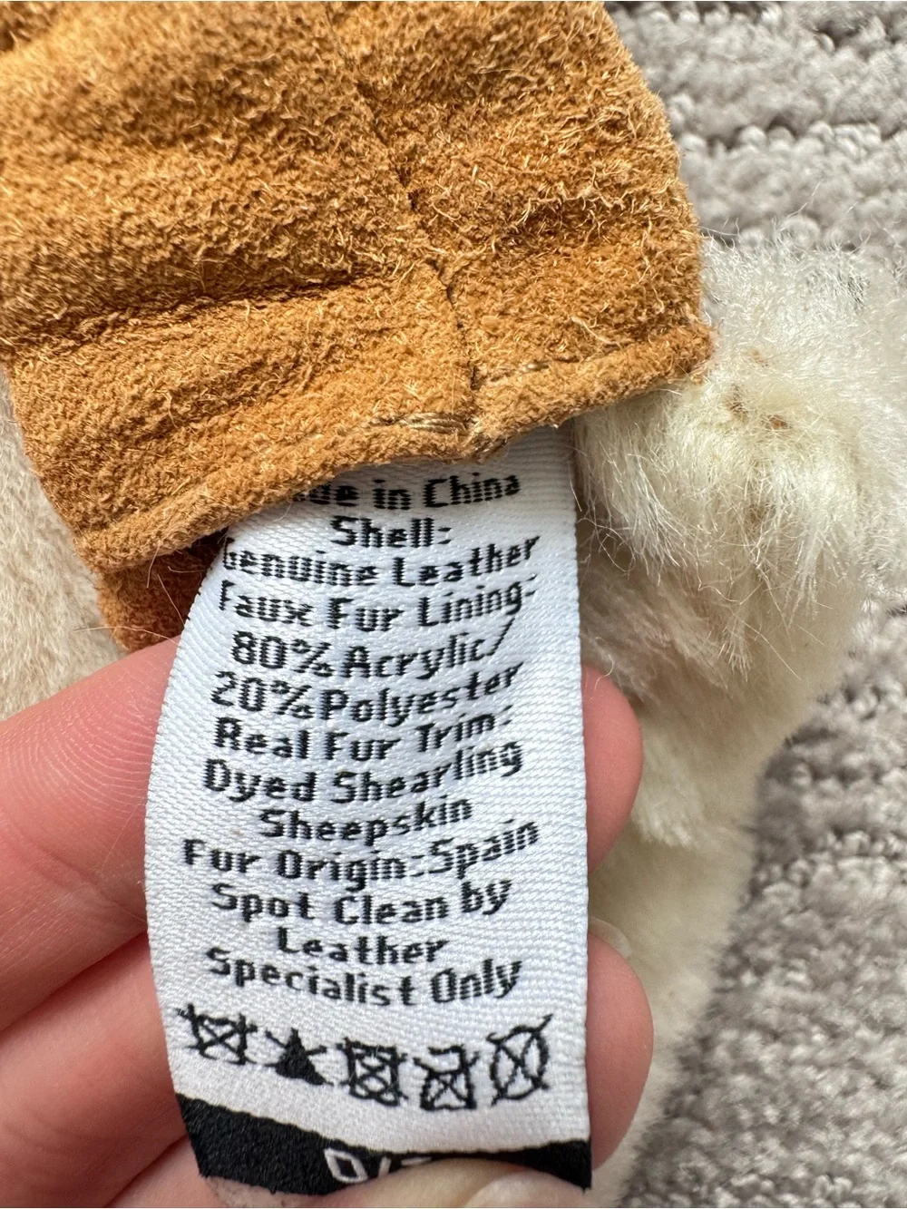 Koolaburra by UGG Suede Sheepskin Bow Ear Warmer Headband Chestnut OS Après Ski